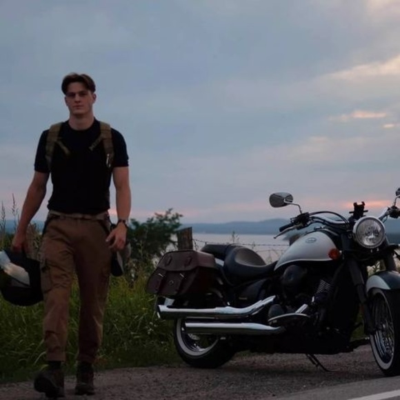 Meet your Posher, Simon - Picture 1 of 1